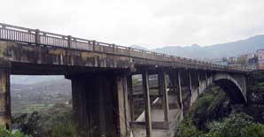 桥梁加固设计浅析