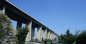 我国公路桥梁抗震加固怎么做？