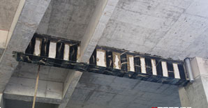 来算一算这个梁需要贴几层碳布？