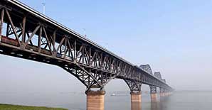 实施加固的公铁两用桥，你知道是哪座吗？