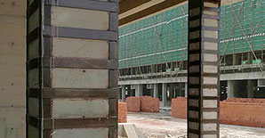 矩形柱外粘型钢加固怎么做？