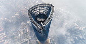 台风地震中,为啥摩天大楼反而比一般建筑更安全? 台风地震中,为啥摩天大楼反而比一般建筑更安全?