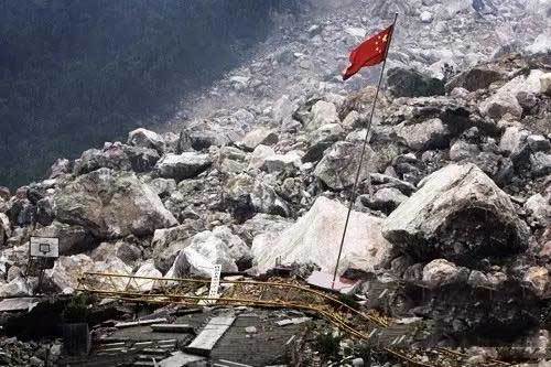 日本抗震加固：学校是第一避难所-悍马碳纤维加固材料厂家