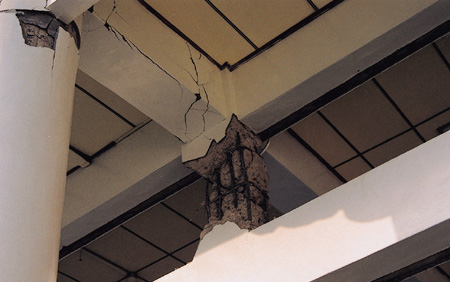 浅析框架柱<font color="red">加固方案</font>的适用范围