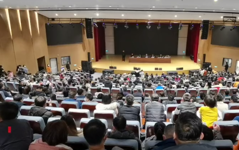 楼盘混凝土不合格，开发商想加固了事，购房者：“退钱！”