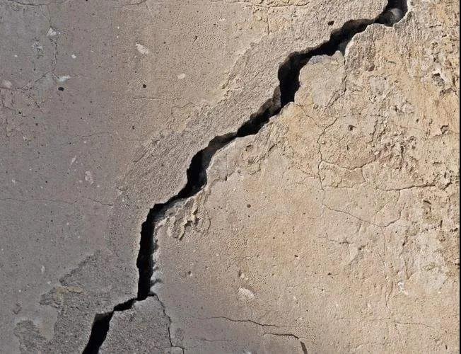 如何加固现浇混凝土楼板裂缝 如何加固现浇混凝土楼板裂缝