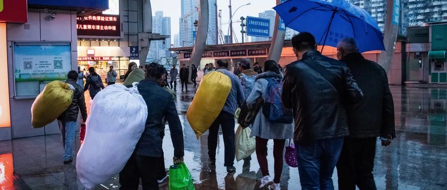 全国多地发布<font color="red">建筑业</font>清退令，60岁以上农民工何去何从？