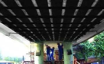 碳纤维板加固和预应力碳纤维板系统加固一样吗