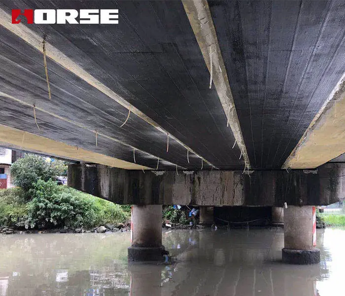 用碳纤维布维修加固桥梁注意事项